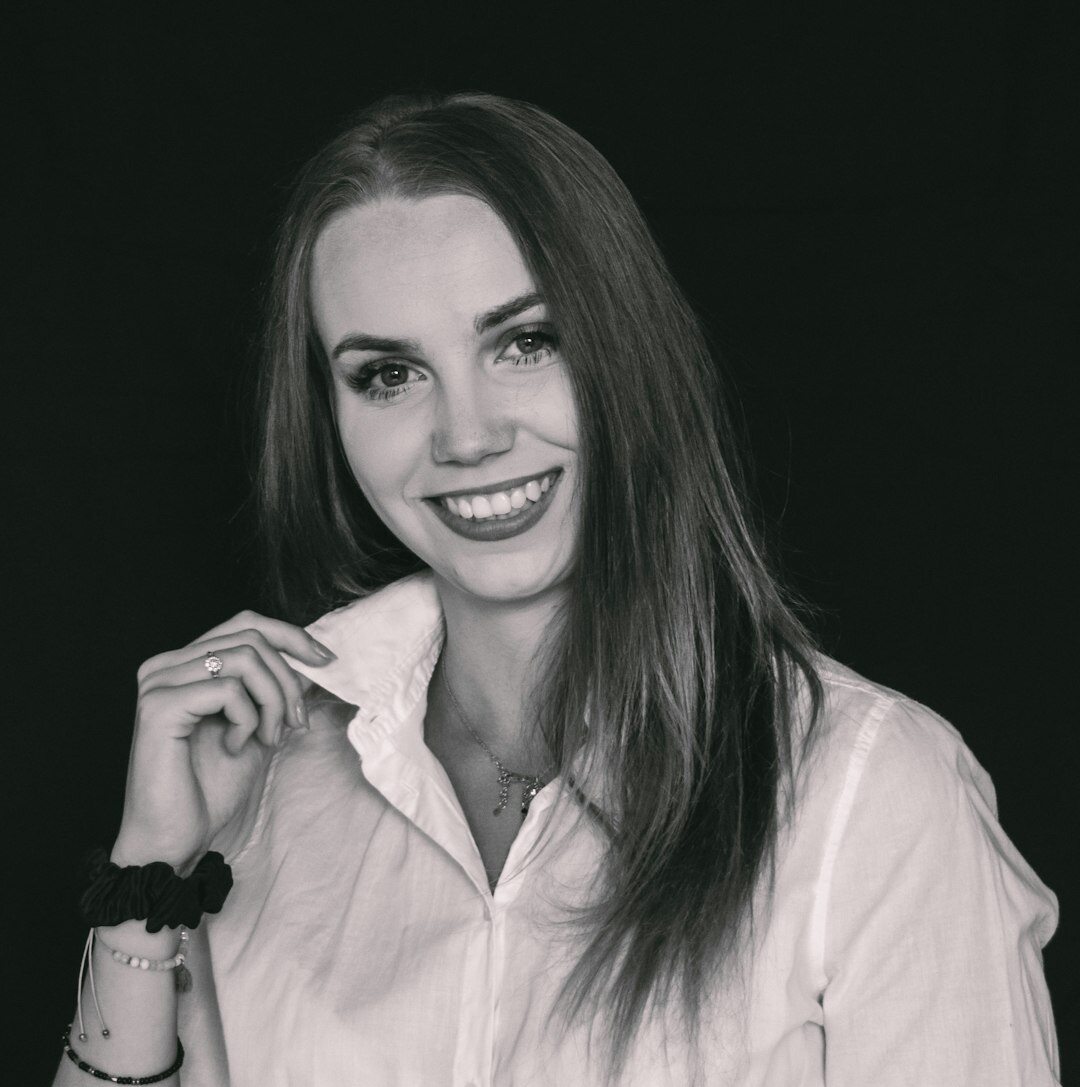 Smiling portrait of a young female journalist